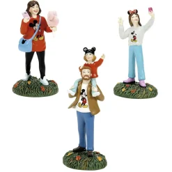 Disney Guests ''Visiting the Park'' Figurine Set by Department 56
